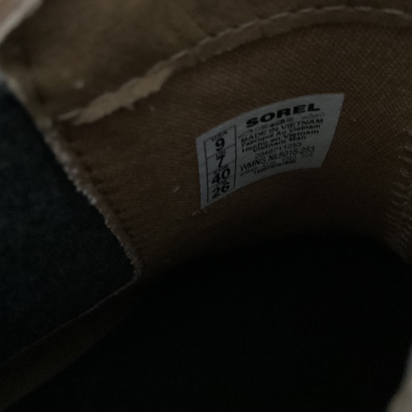 SOREL Emelie III Waterproof Chelsea Boot (Women) 9M - Picture 4 of 8